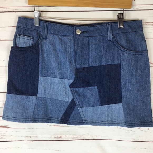 Dresses & Skirts - NWT Denim Patchwork Mini Skirt. Size Large